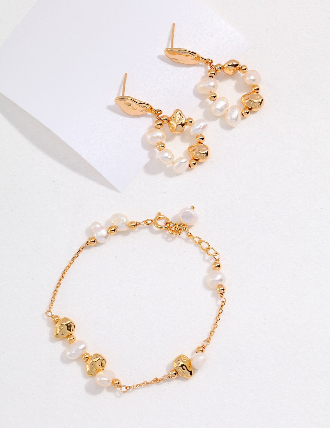 Pulseira de pérolas